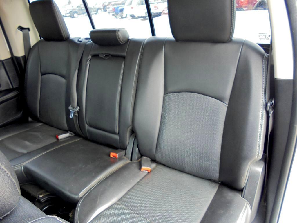RAM 1500 Laramie Crew Cab SWB 4WD 2015