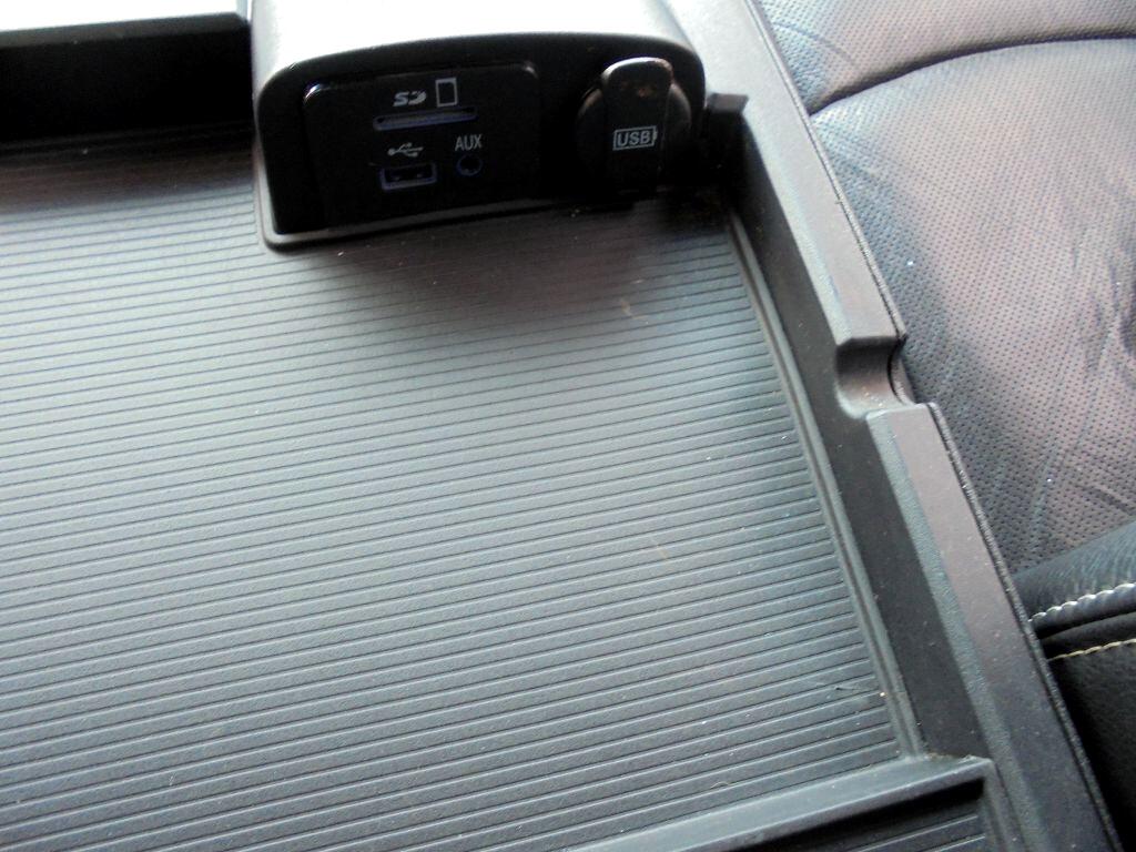 RAM 1500 Laramie Crew Cab SWB 4WD 2015