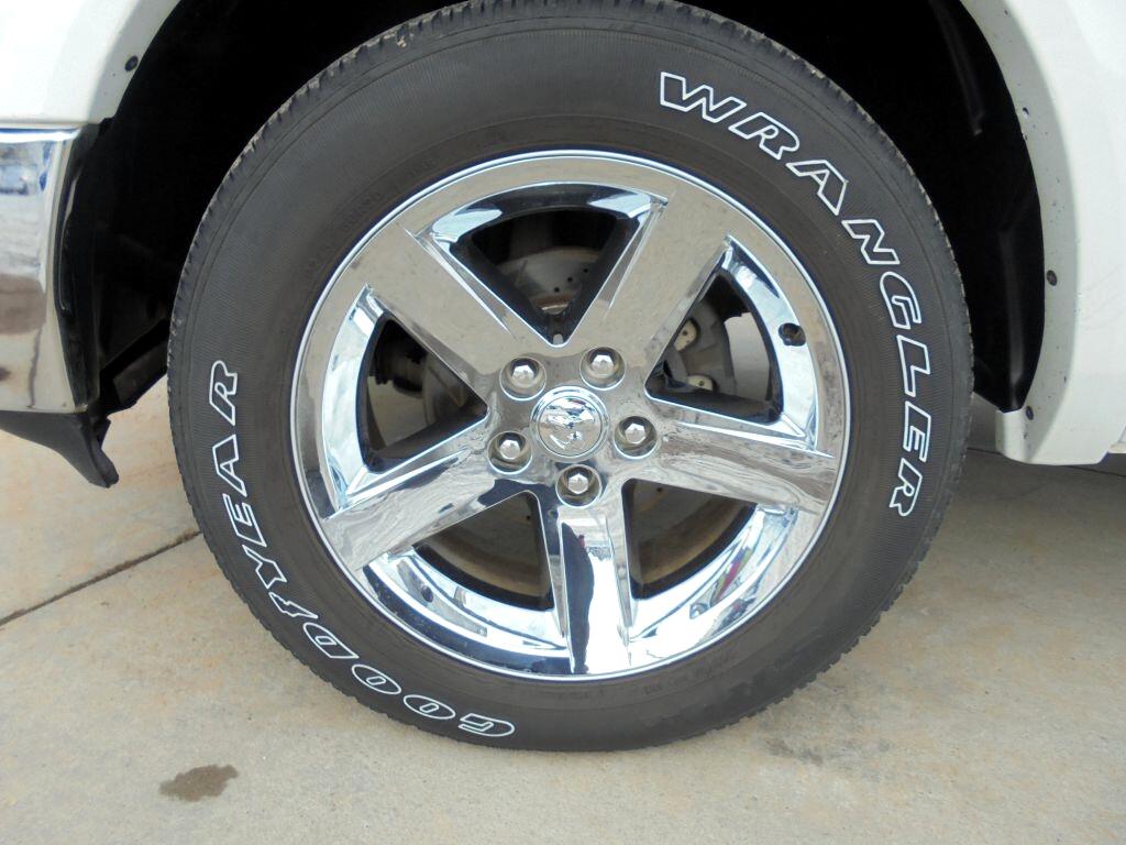 RAM 1500 Laramie Crew Cab SWB 4WD 2015