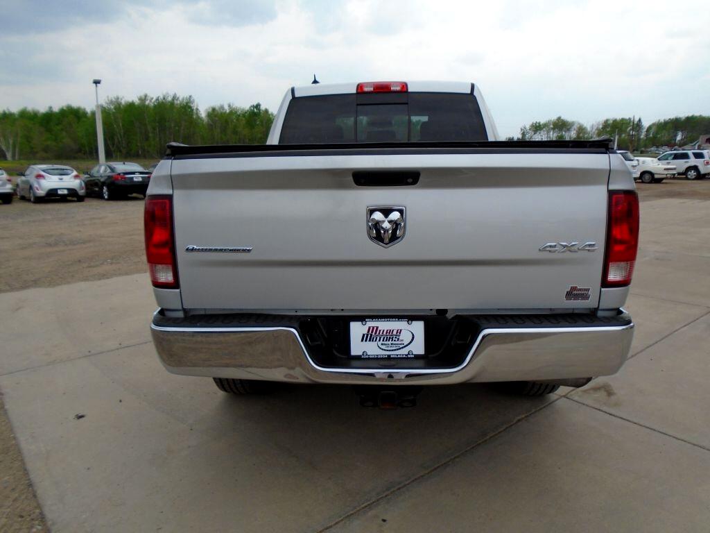 RAM 1500 SLT Quad Cab 4WD 2014