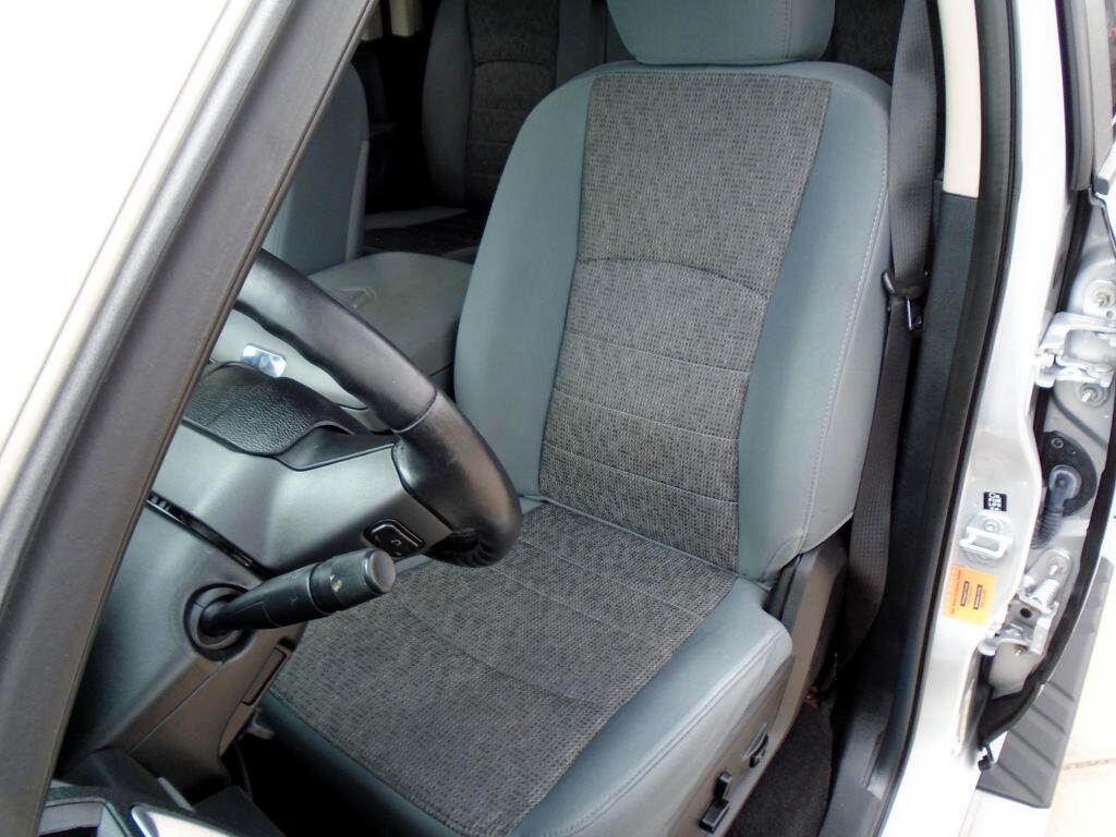 RAM 1500 SLT Quad Cab 4WD 2014