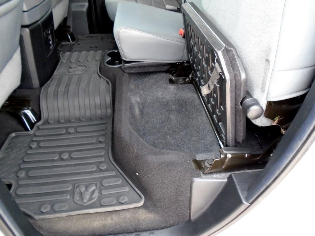RAM 1500 SLT Quad Cab 4WD 2014