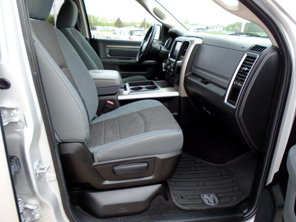 RAM 1500 SLT Quad Cab 4WD 2014