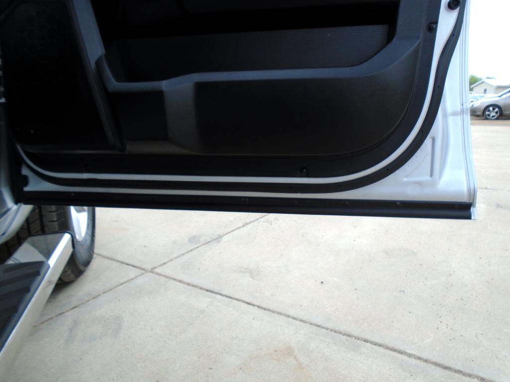 RAM 1500 SLT Quad Cab 4WD 2014