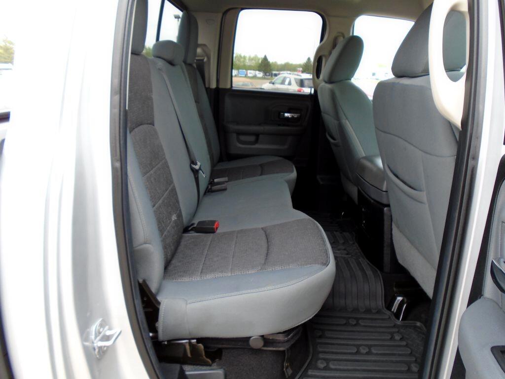 RAM 1500 SLT Quad Cab 4WD 2014