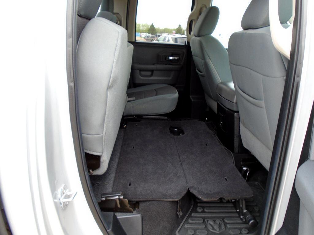 RAM 1500 SLT Quad Cab 4WD 2014