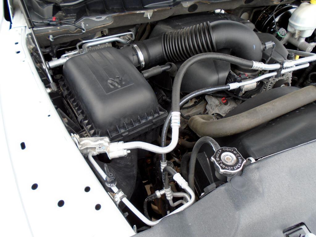 RAM 1500 SLT Quad Cab 4WD 2014