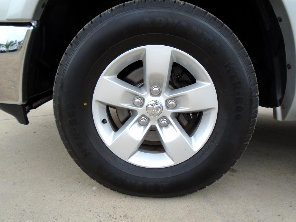 RAM 1500 SLT Quad Cab 4WD 2014