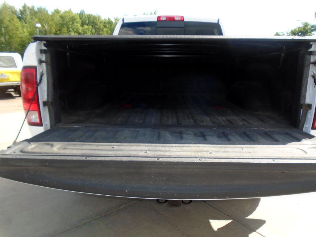 RAM 1500 SLT Quad Cab 4WD 2014