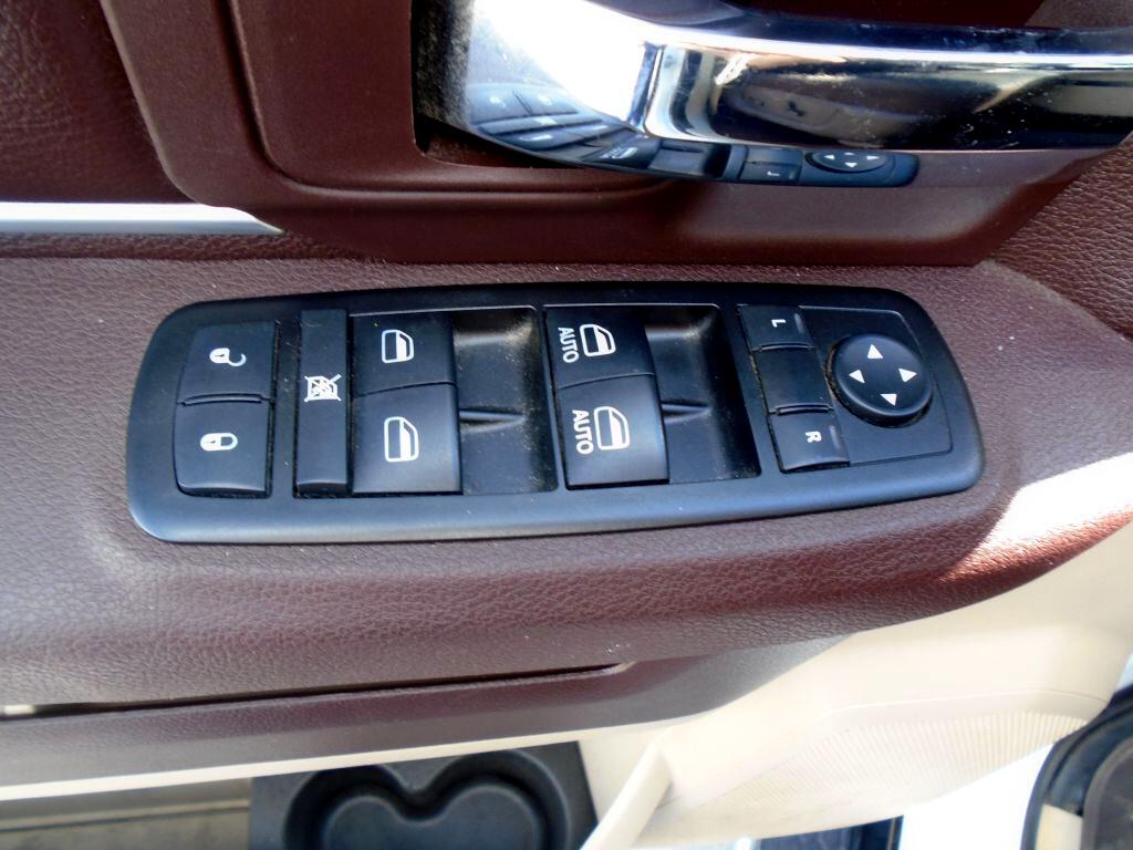 RAM 1500 SLT Quad Cab 4WD 2014