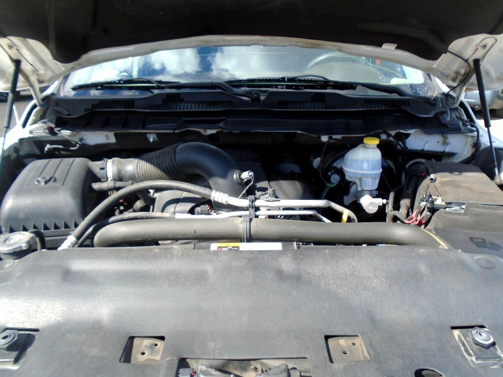 RAM 1500 SLT Quad Cab 4WD 2014