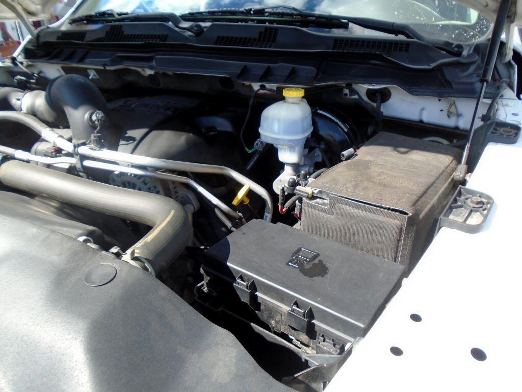 RAM 1500 SLT Quad Cab 4WD 2014