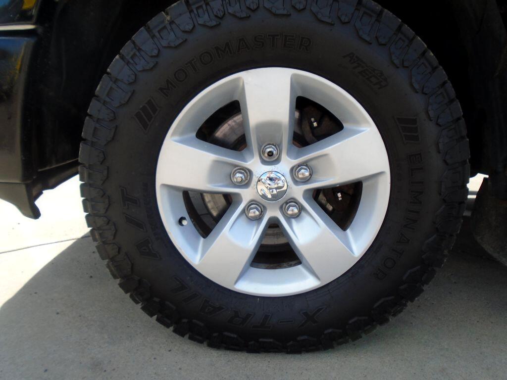 RAM 1500 SLT Quad Cab 4WD 2014