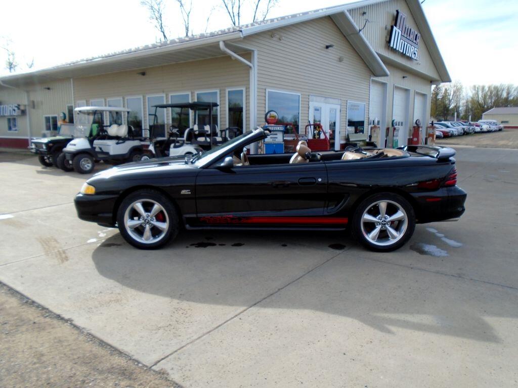 Ford Mustang GT convertible 1994