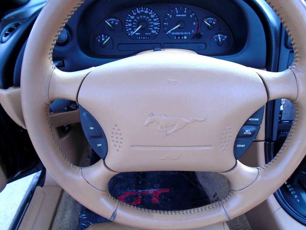 Ford Mustang GT convertible 1994