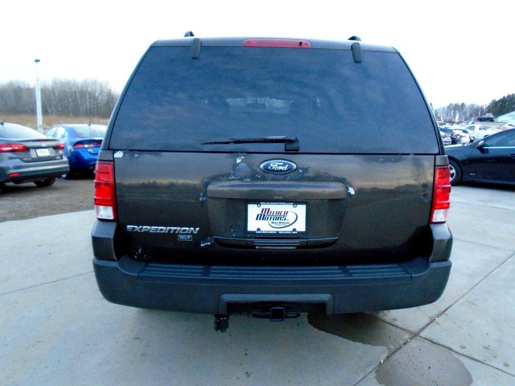 Ford Expedition XLT 4WD 2005