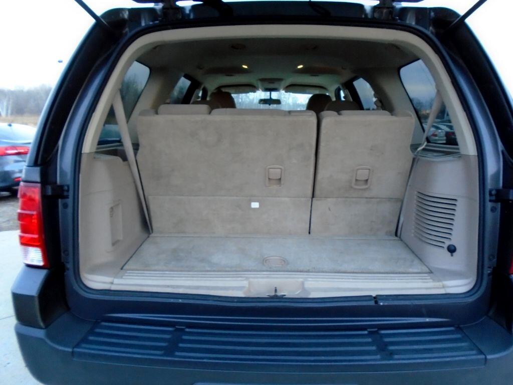 Ford Expedition XLT 4WD 2005