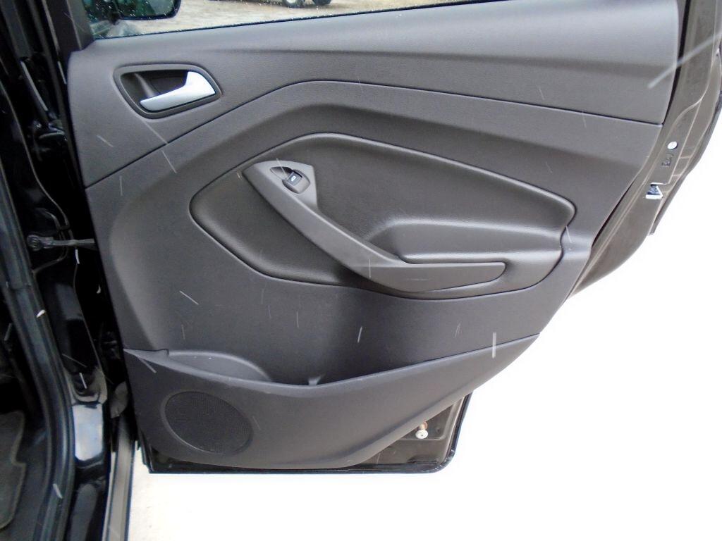 Ford Escape SE FWD 2016