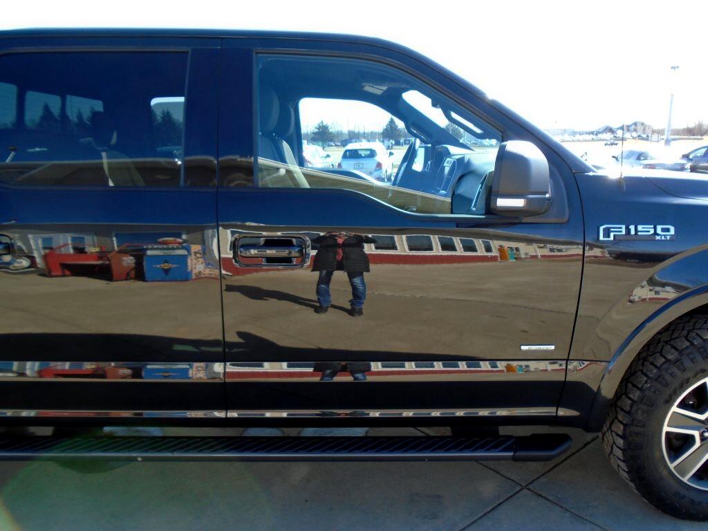 Ford F-150 XL SuperCrew 5.5-ft. Bed 4WD 2015
