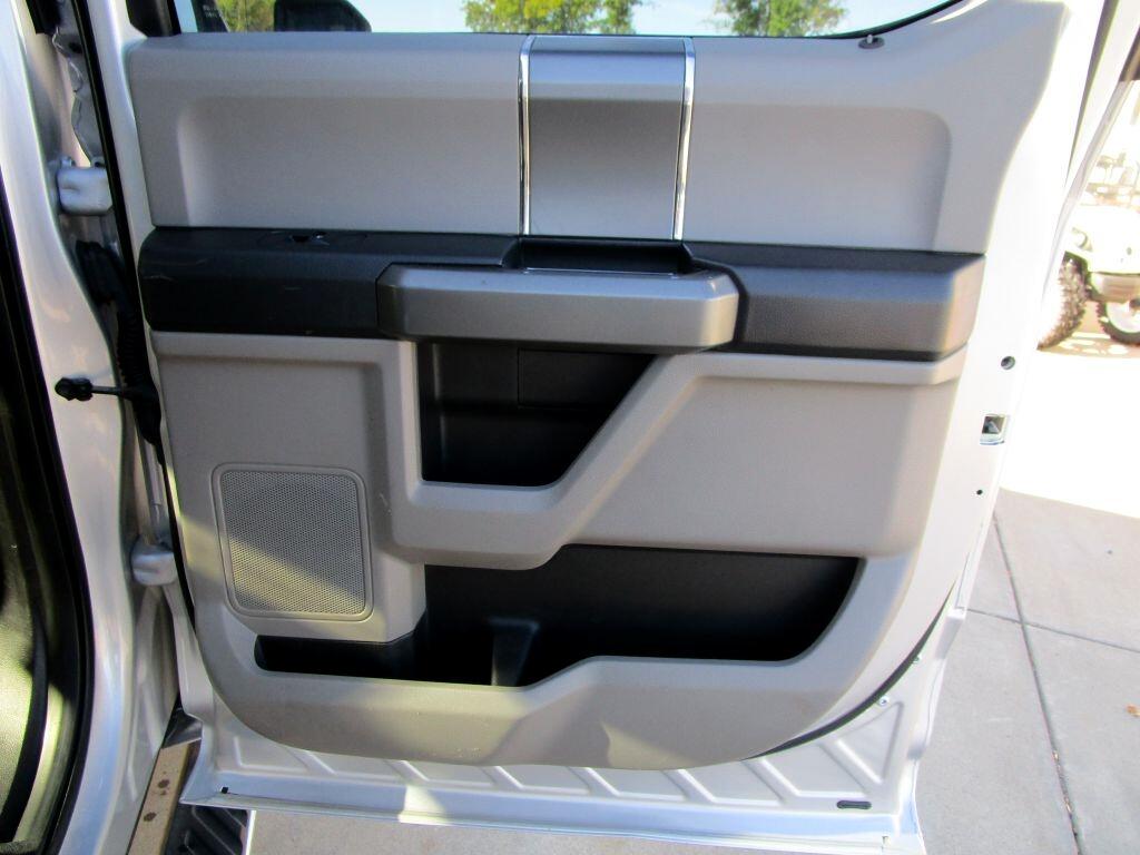 Ford F-150 XL SuperCrew 5.5-ft. Bed 4WD 2016