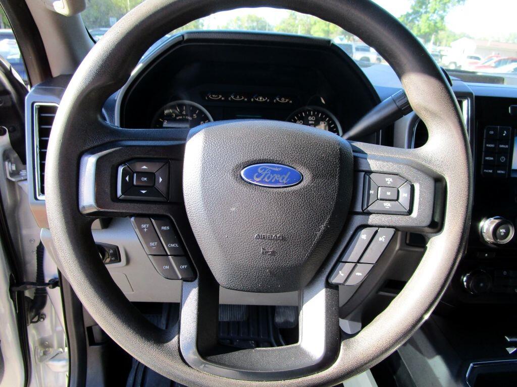 Ford F-150 XL SuperCrew 5.5-ft. Bed 4WD 2016