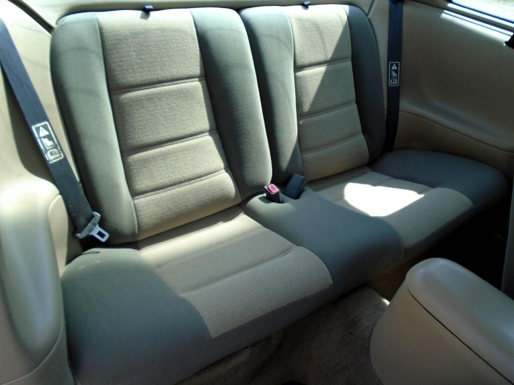 Ford Mustang Coupe 2001
