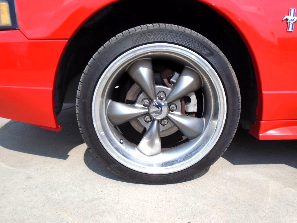 Ford Mustang Coupe 2001