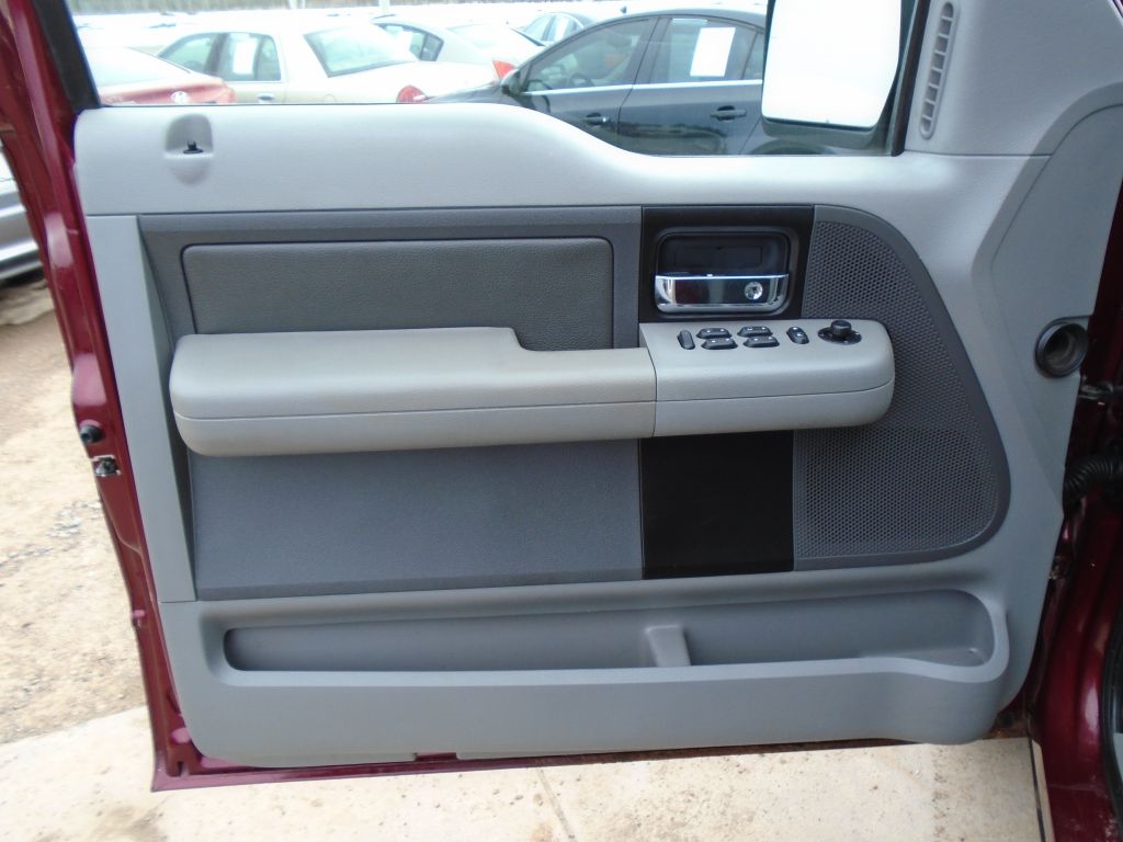 Ford F-150 XL SuperCab 4WD 2004