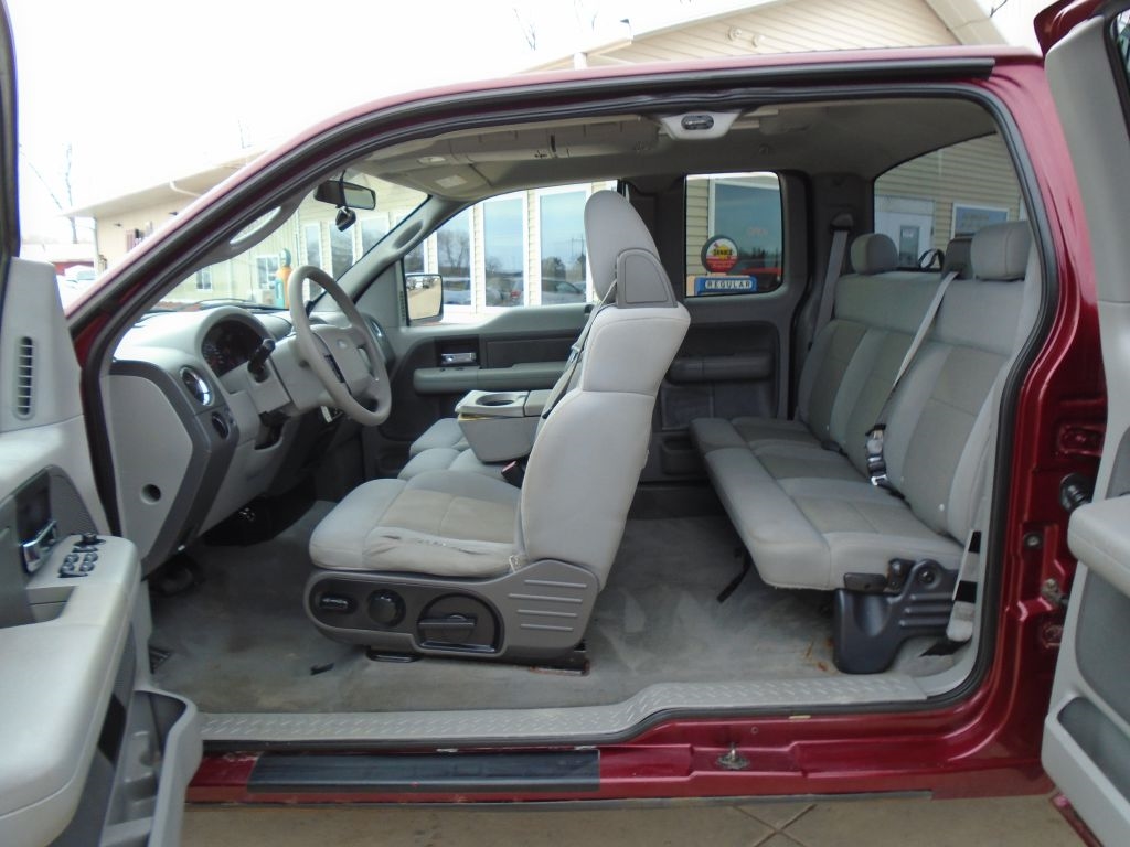 Ford F-150 XL SuperCab 4WD 2004