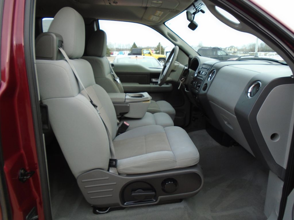 Ford F-150 XL SuperCab 4WD 2004