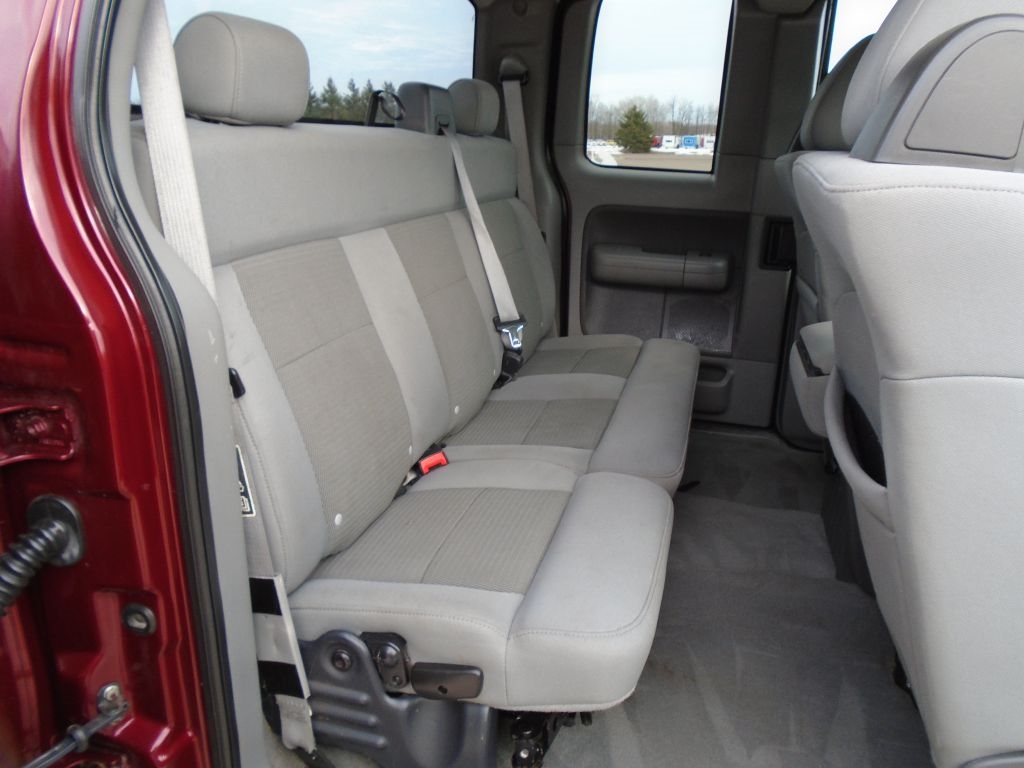 Ford F-150 XL SuperCab 4WD 2004