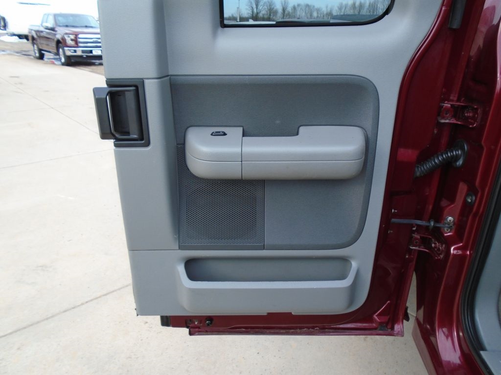 Ford F-150 XL SuperCab 4WD 2004