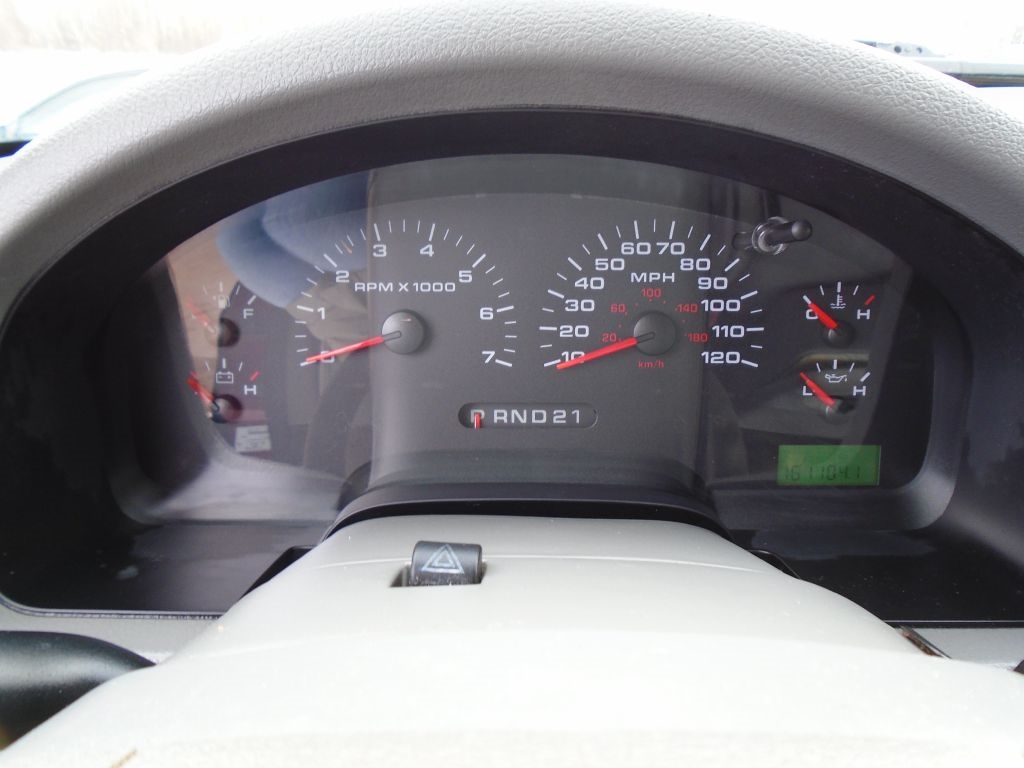 Ford F-150 XL SuperCab 4WD 2004