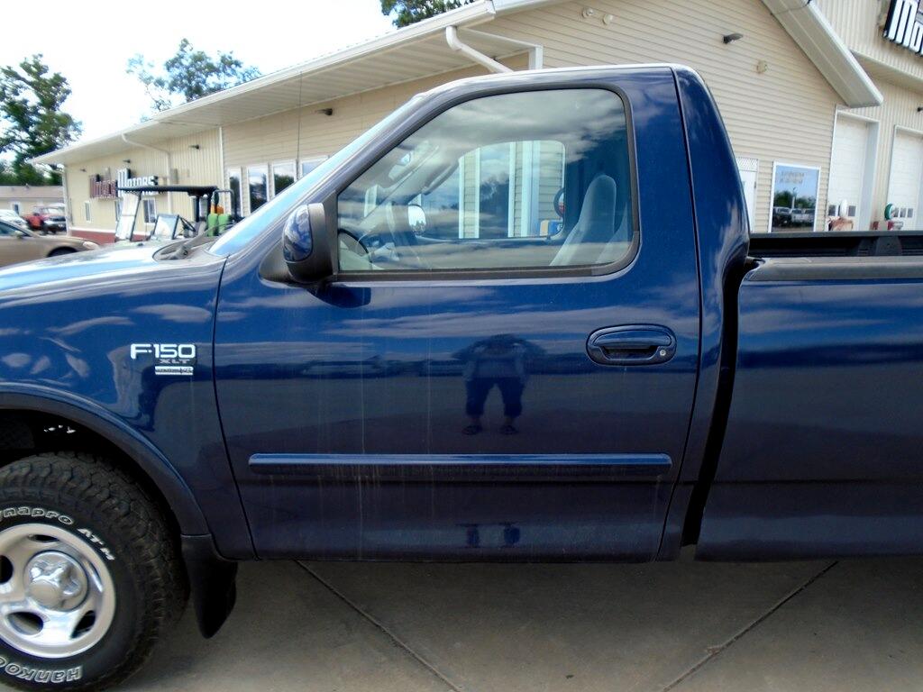 Ford F-150 XL Long Bed 4WD 2003