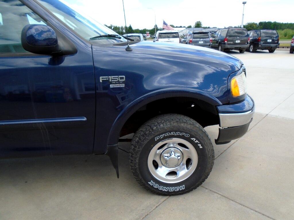 Ford F-150 XL Long Bed 4WD 2003