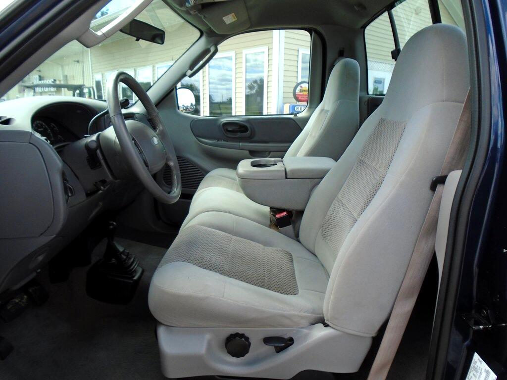 Ford F-150 XL Long Bed 4WD 2003