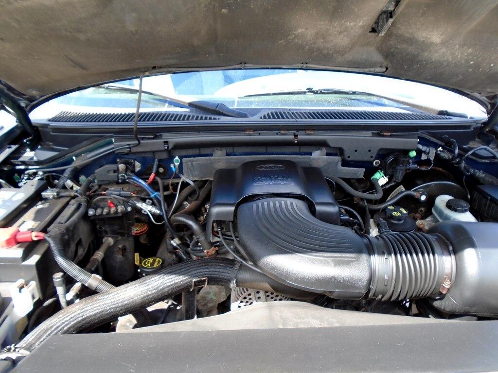 Ford F-150 XL Long Bed 4WD 2003