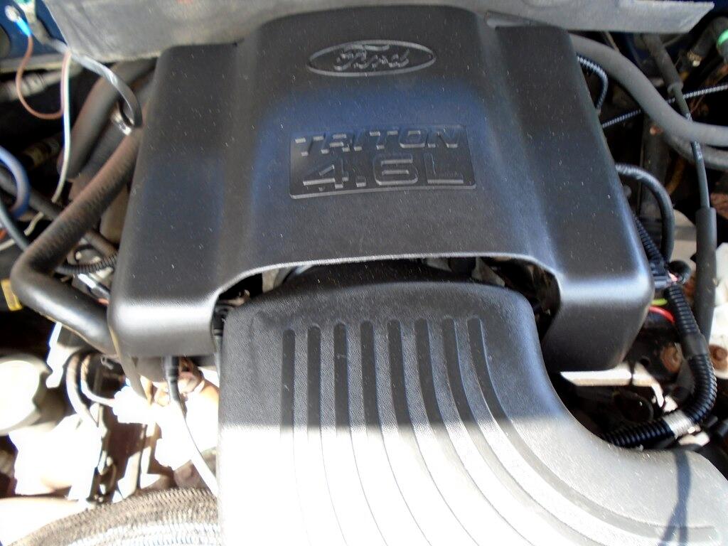 Ford F-150 XL Long Bed 4WD 2003