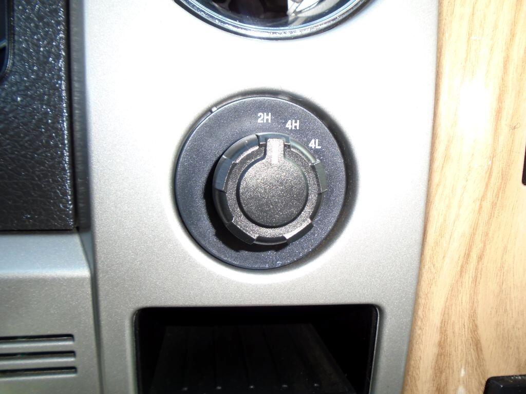 Ford F-150 XL SuperCab 8-ft. Bed 4WD 2011