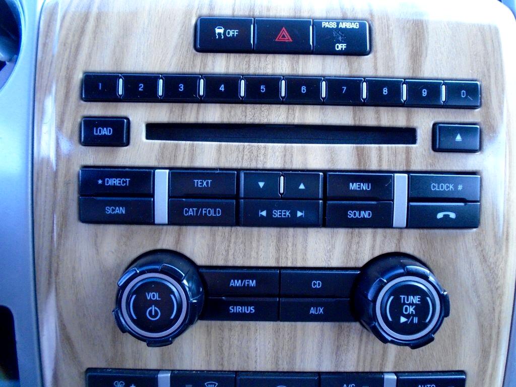 Ford F-150 XL SuperCab 8-ft. Bed 4WD 2011