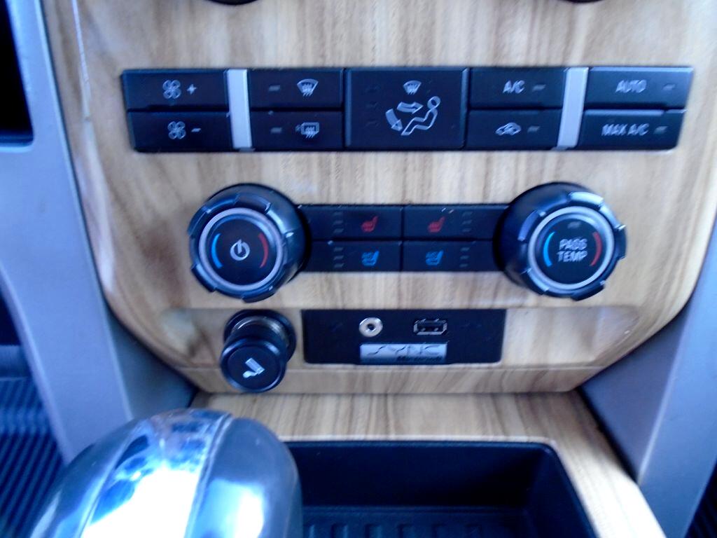 Ford F-150 XL SuperCab 8-ft. Bed 4WD 2011