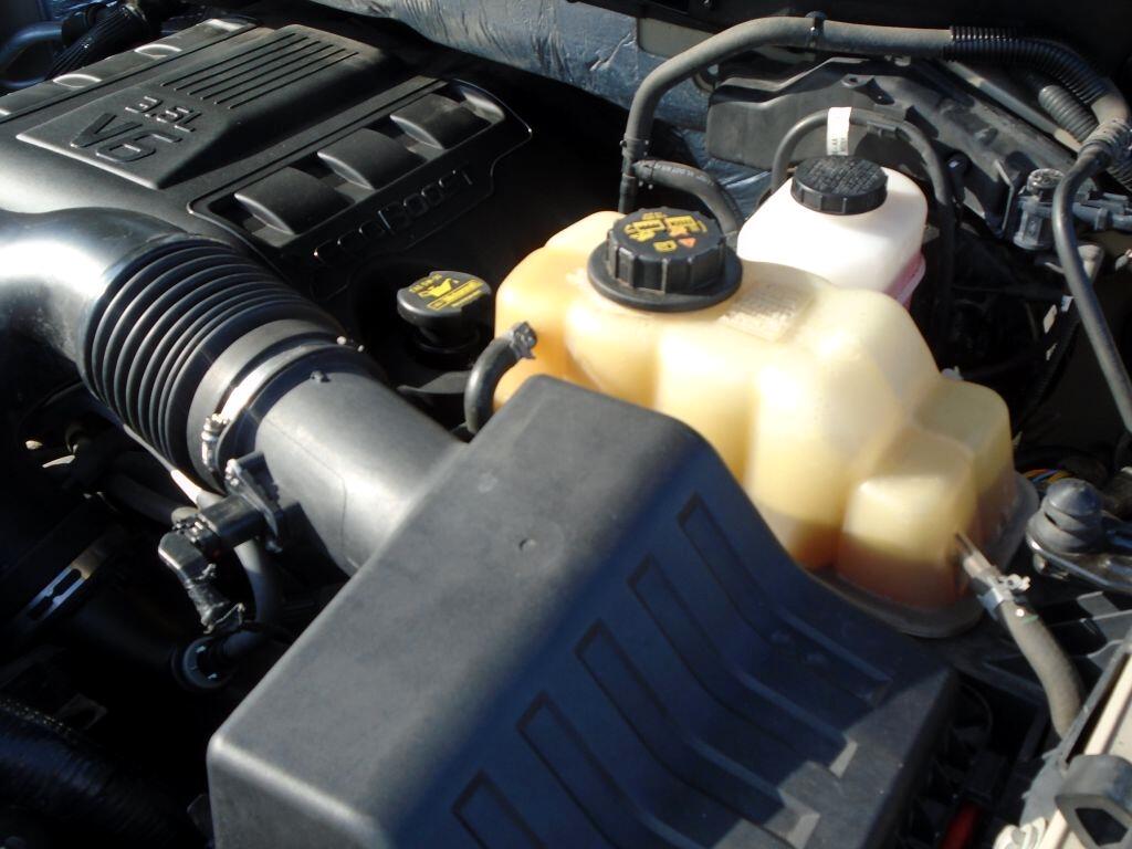Ford F-150 XL SuperCab 8-ft. Bed 4WD 2011