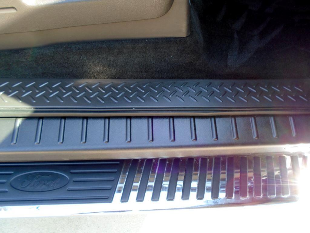 Ford F-150 XL SuperCab 8-ft. Bed 4WD 2011