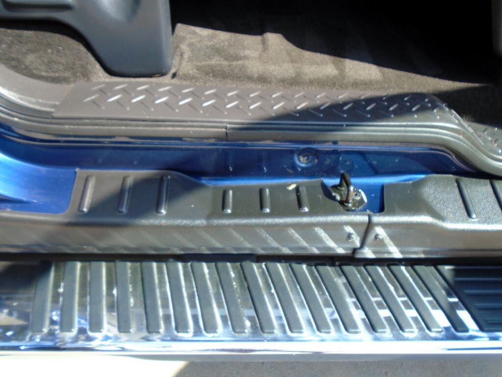 Ford F-150 XL SuperCab 8-ft. Bed 4WD 2011