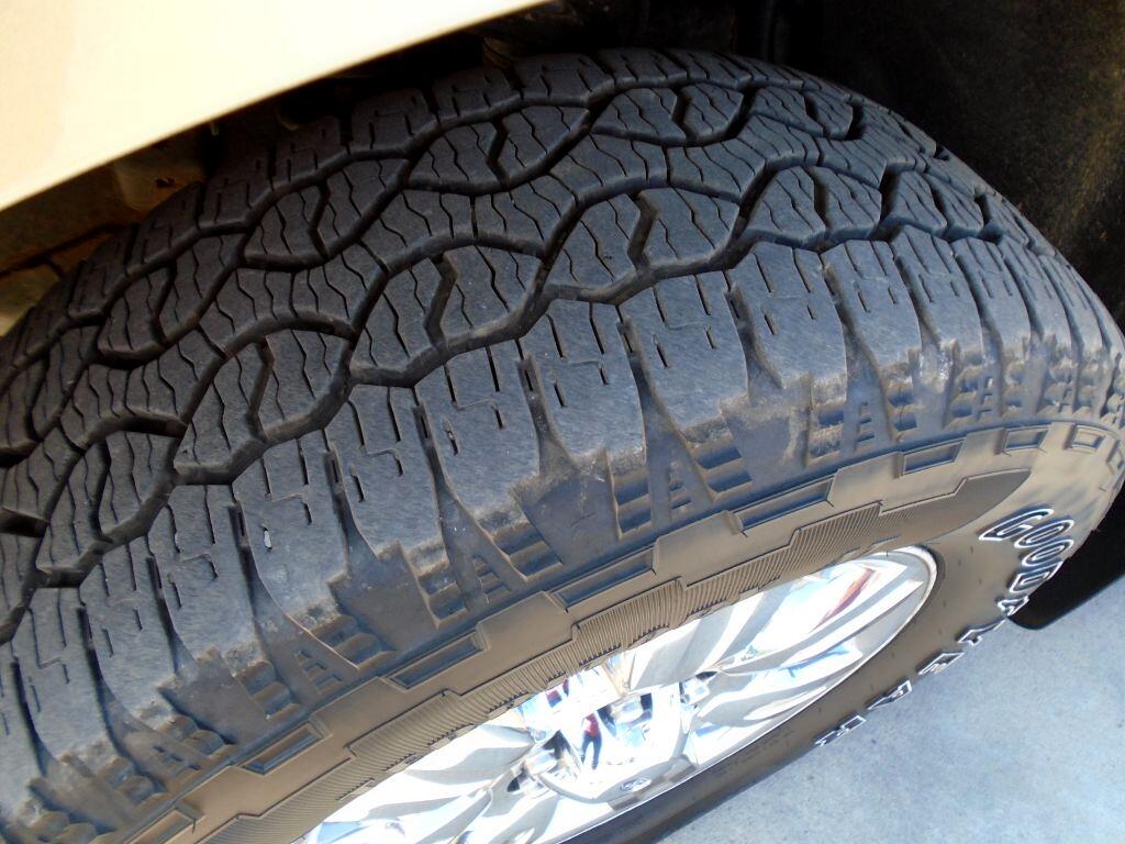 Ford F-150 XL SuperCab 8-ft. Bed 4WD 2011