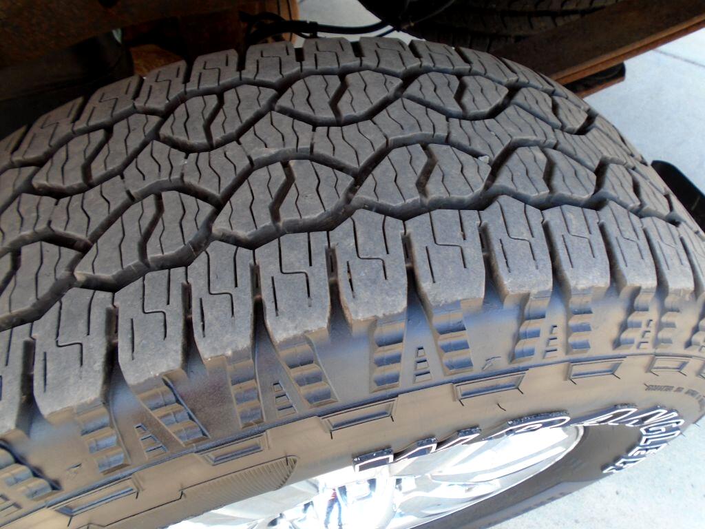Ford F-150 XL SuperCab 8-ft. Bed 4WD 2011