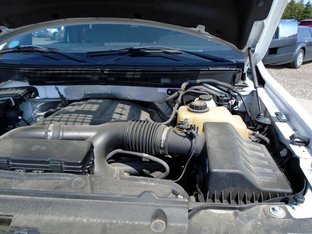 Ford F-150 XL SuperCrew 5.5-ft. Bed 4WD 2012