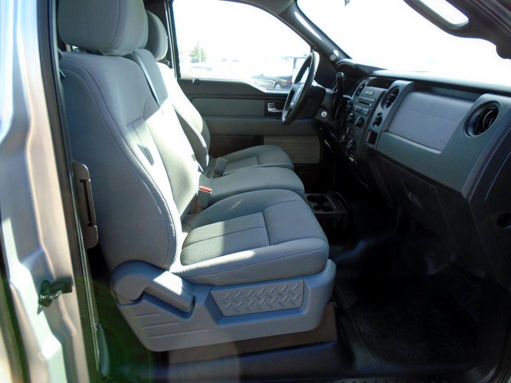 Ford F-150 XL SuperCab 8-ft. Bed 4WD 2013