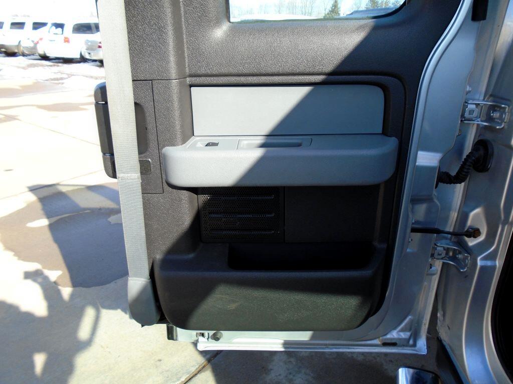 Ford F-150 XL SuperCab 8-ft. Bed 4WD 2013