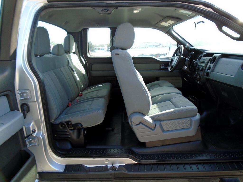 Ford F-150 XL SuperCab 8-ft. Bed 4WD 2013